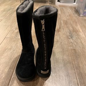 Black uggs